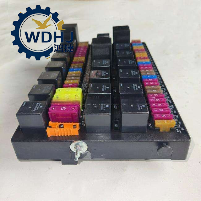 Piezas originales de autob&uacute;s de f&aacute;brica Nueva caja de control central hecha de pl&aacute;stico para piezas de autob&uacute;s Kinglong Zhongtong Yutong Higer Golden Dragon Ankai