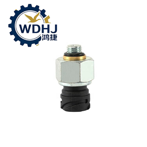 3757010-2000-C00 3757010-610B รถบรรทุกอะไหล่ความดันน้ำมันไฟฟ้า Senor สำหรับ Faw Jiefang J5 J6 3757010610B เซ็นเซอร์ความดัน